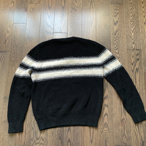 Black Chunky Round Neck Cotton Sweater - Picture 2 of 6